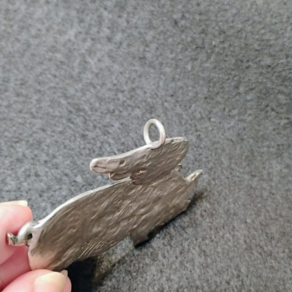 Marcie Preisler Flying Pig Pewter Pendant With Hearts & Flowers Handmade Signed - Picture 6 of 8